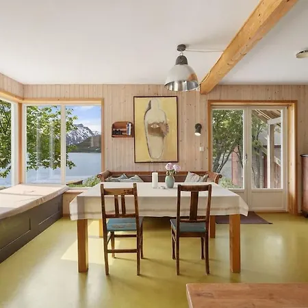 Peaceful House In Nature- No Road